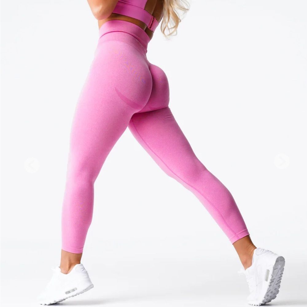 NVGTN High-Waist Pink Seamless Sculpting Leggings